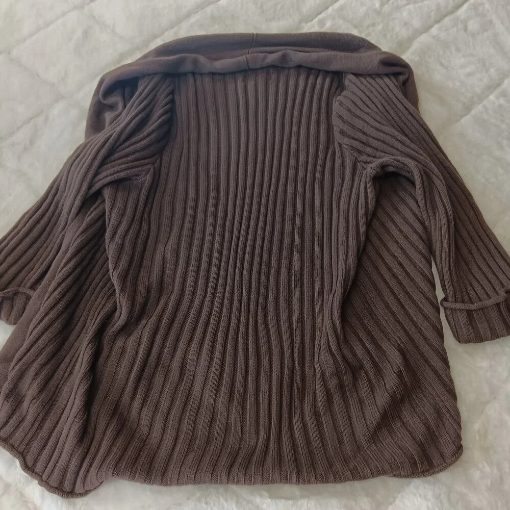 Brown Cardigan Size XL - Picture 8 of 11